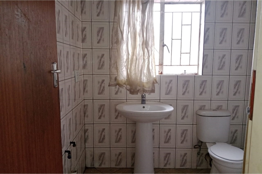To Let 2 Bedroom Property for Rent in Oos Einde North West